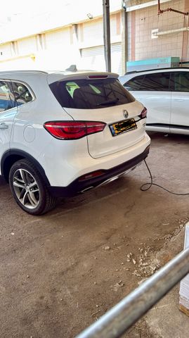 אם ג'י EHS PHEV