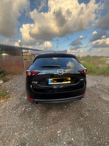 מודעת רכב מאזדה CX-5