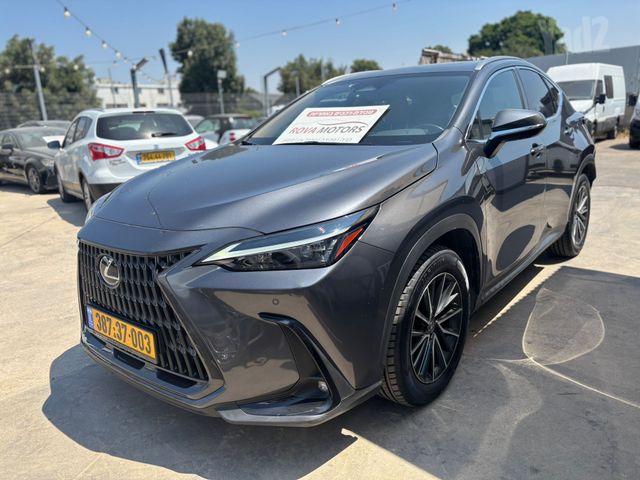 לקסוס NX