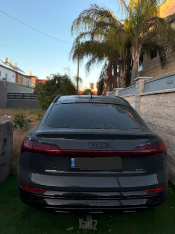 אאודי Q8 e-tron