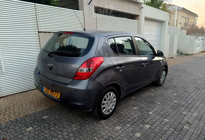 יונדאי i20