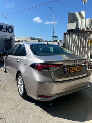 טויוטה קורולה