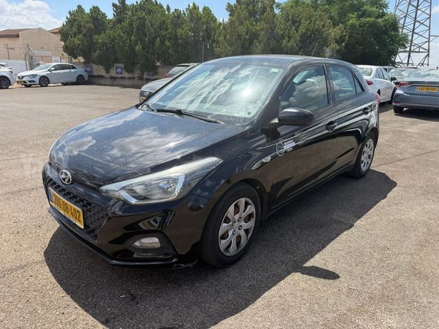 יונדאי i20