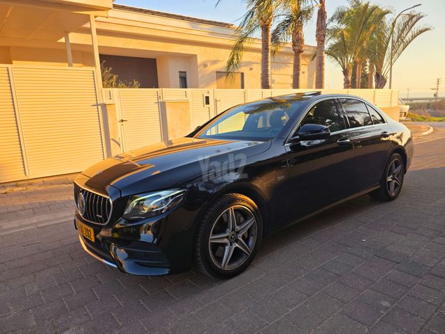 מודעת רכב מרצדס-בנץ E-class