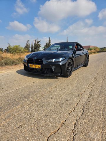 ב מ וו M4