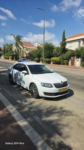 סקודה אוקטביה