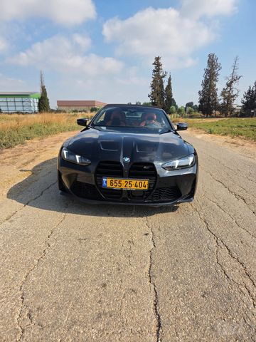 ב מ וו M4