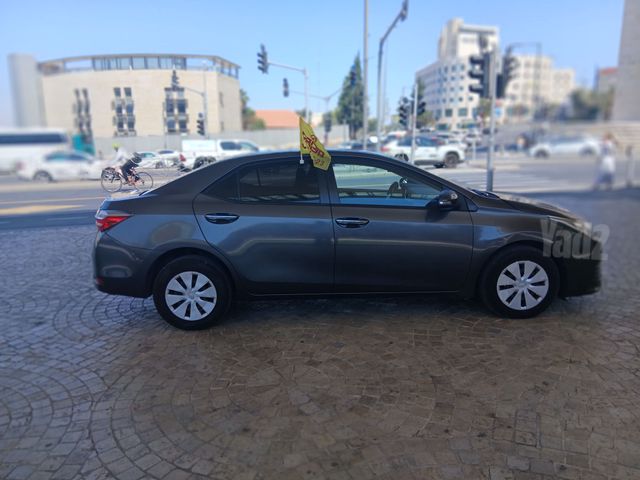 טויוטה קורולה