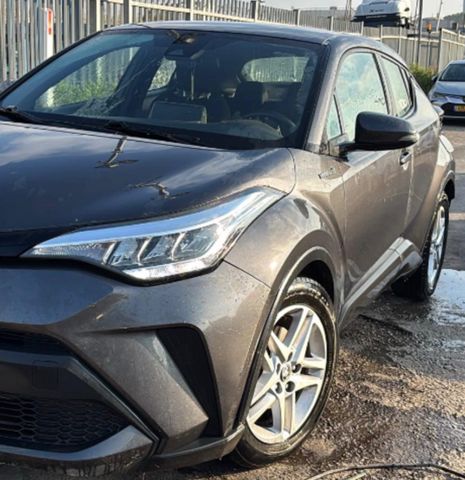 מודעת רכב טויוטה C-HR