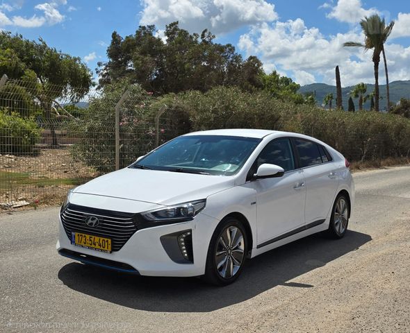 יונדאי איוניק