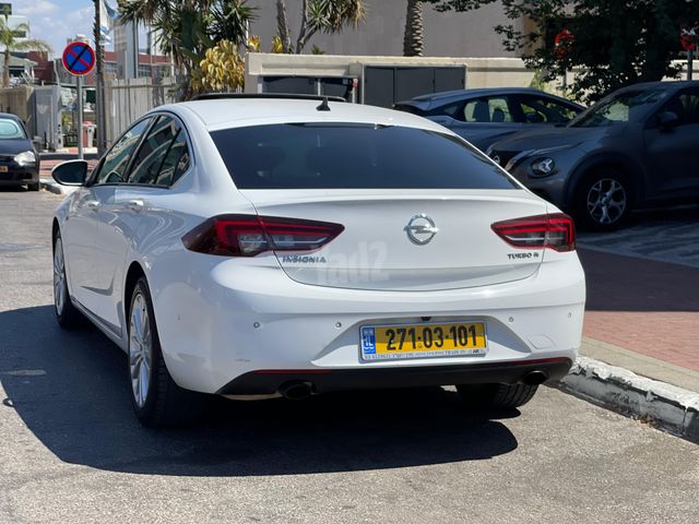 אופל אינסיגניה