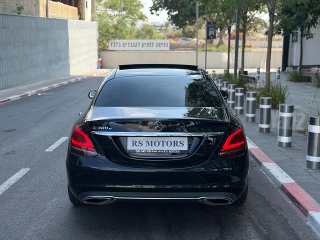 מרצדס-בנץ C-class