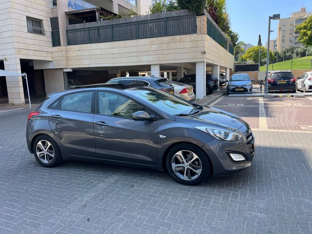 יונדאי i30