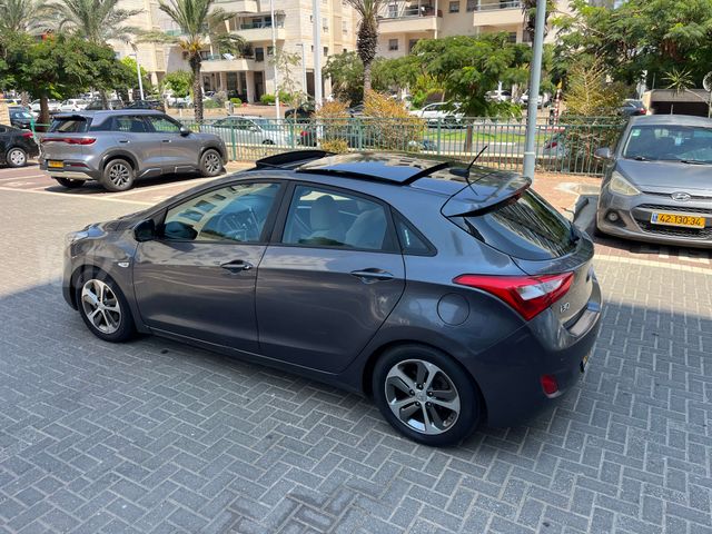 יונדאי i30