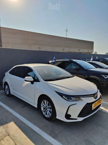מודעת רכב טויוטה קורולה