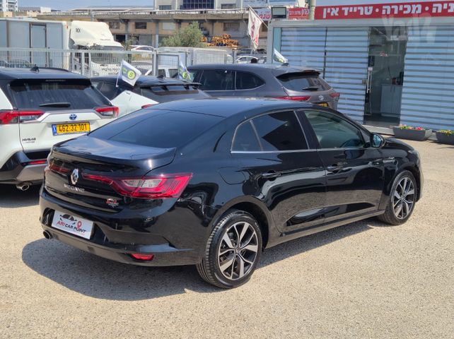 רנו מגאן