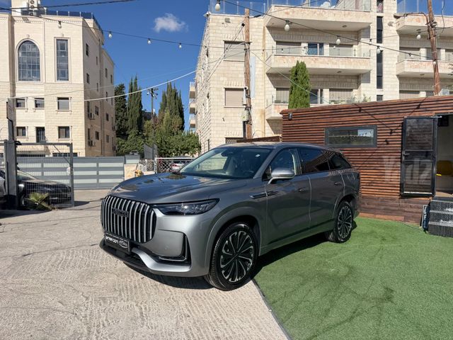 ג'אקו J8