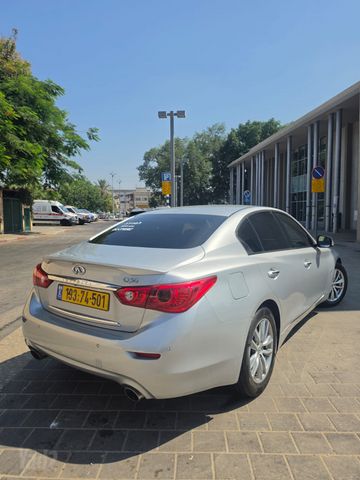 אינפיניטי Q50