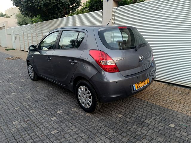 יונדאי i20