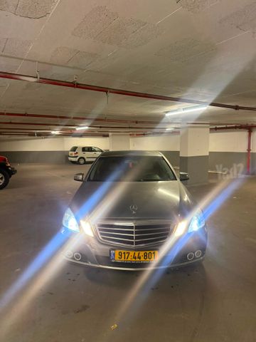מודעת רכב מרצדס-בנץ E-class
