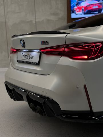 ב מ וו M4