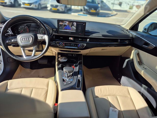 אאודי A4