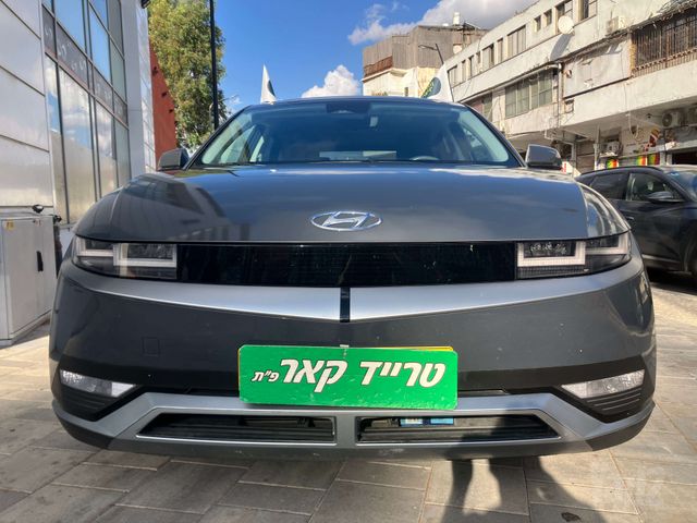 יונדאי איוניק 5