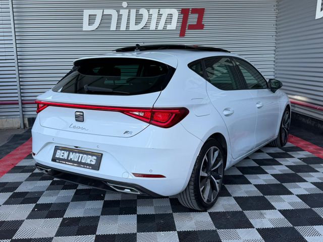 סיאט לאון