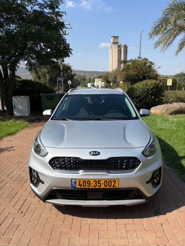 קיה נירו