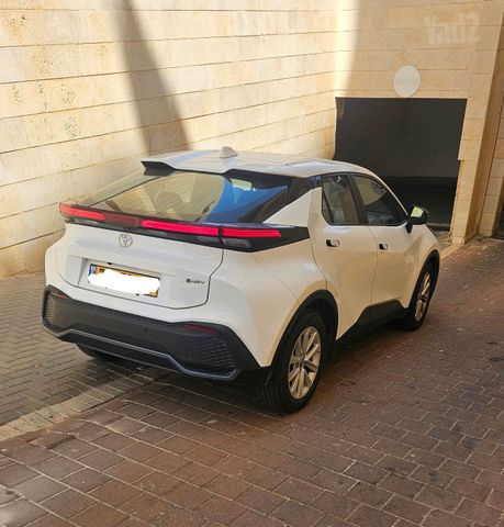 טויוטה C-HR