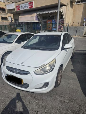 יונדאי אקסנט i25