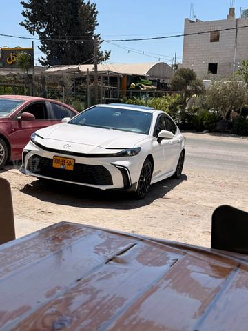 טויוטה קאמרי
