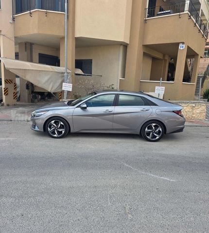 יונדאי אלנטרה