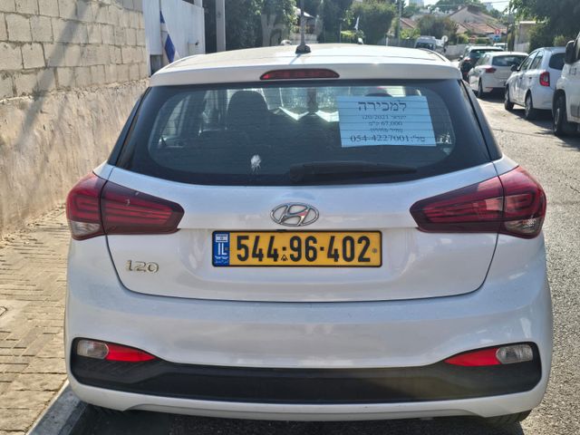 יונדאי i20
