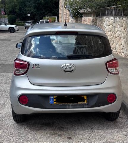 יונדאי i10