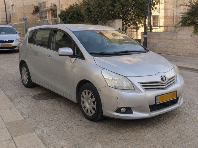 מודעת רכב טויוטה ורסו
