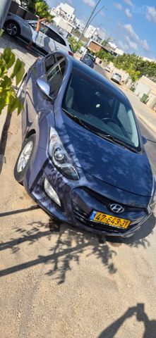 יונדאי i30