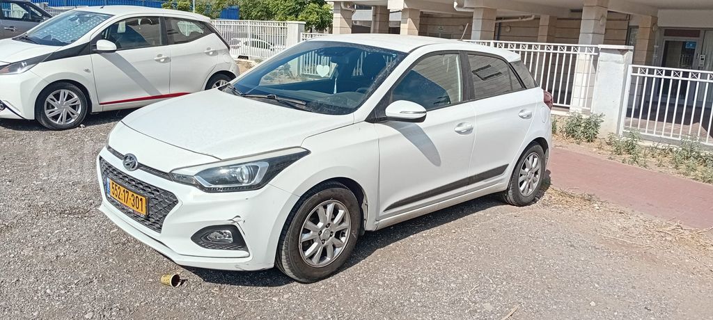 יונדאי i20
