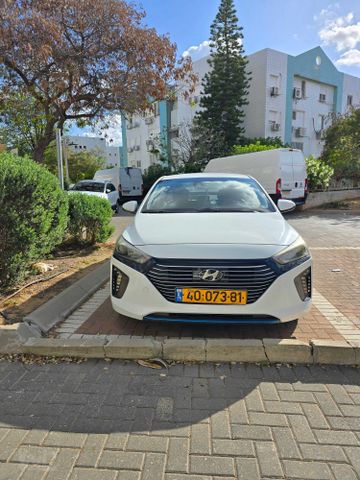 יונדאי איוניק