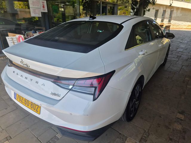 יונדאי אלנטרה