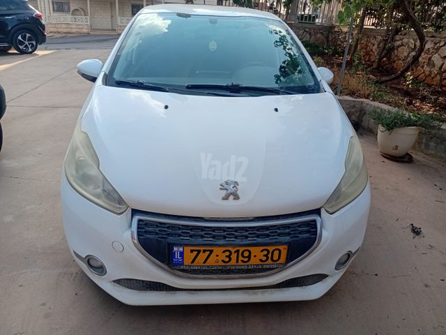 מודעת רכב פיג'ו 208