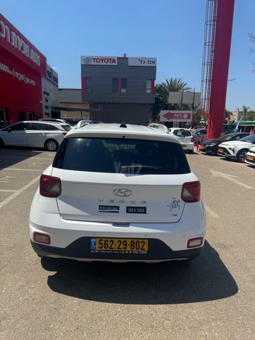 מודעת רכב יונדאי וניו