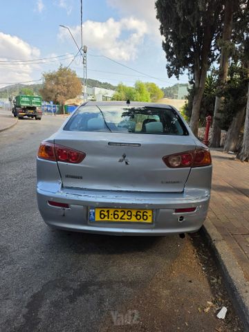 מיצובישי לנסר