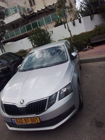 סקודה אוקטביה