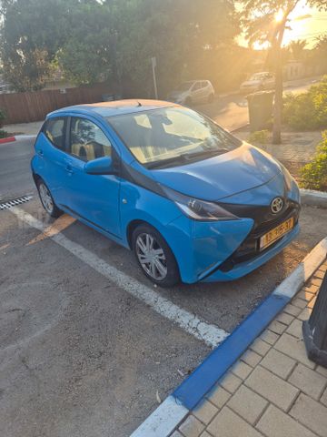 טויוטה אייגו