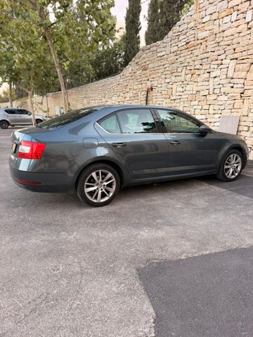 סקודה אוקטביה