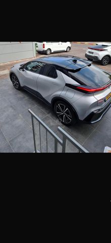 מודעת רכב טויוטה C-HR
