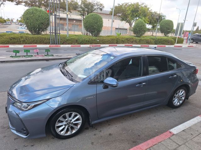 מודעת רכב טויוטה קורולה