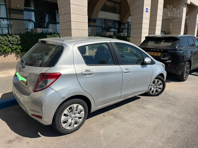 טויוטה יאריס