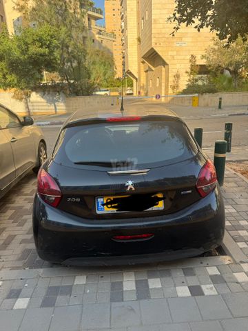 פיג'ו 208